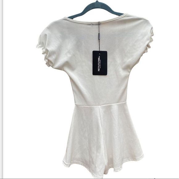 Pretty little thing White Puff Sleeve Loose Fit Romper NWT size 0 - Picture 8 of 11